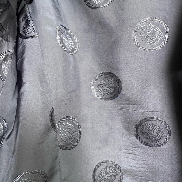 Versace jacket size M color dark blue .See the video for the true color . - Picture 5 of 7